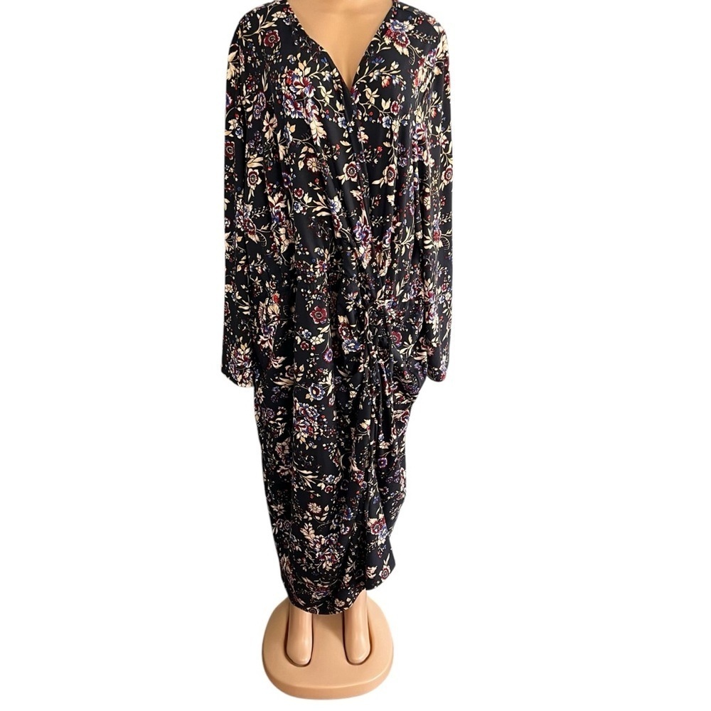 3/$30 ☀️Lane Bryant Floral Blue Long Sleeve Ruched Dress